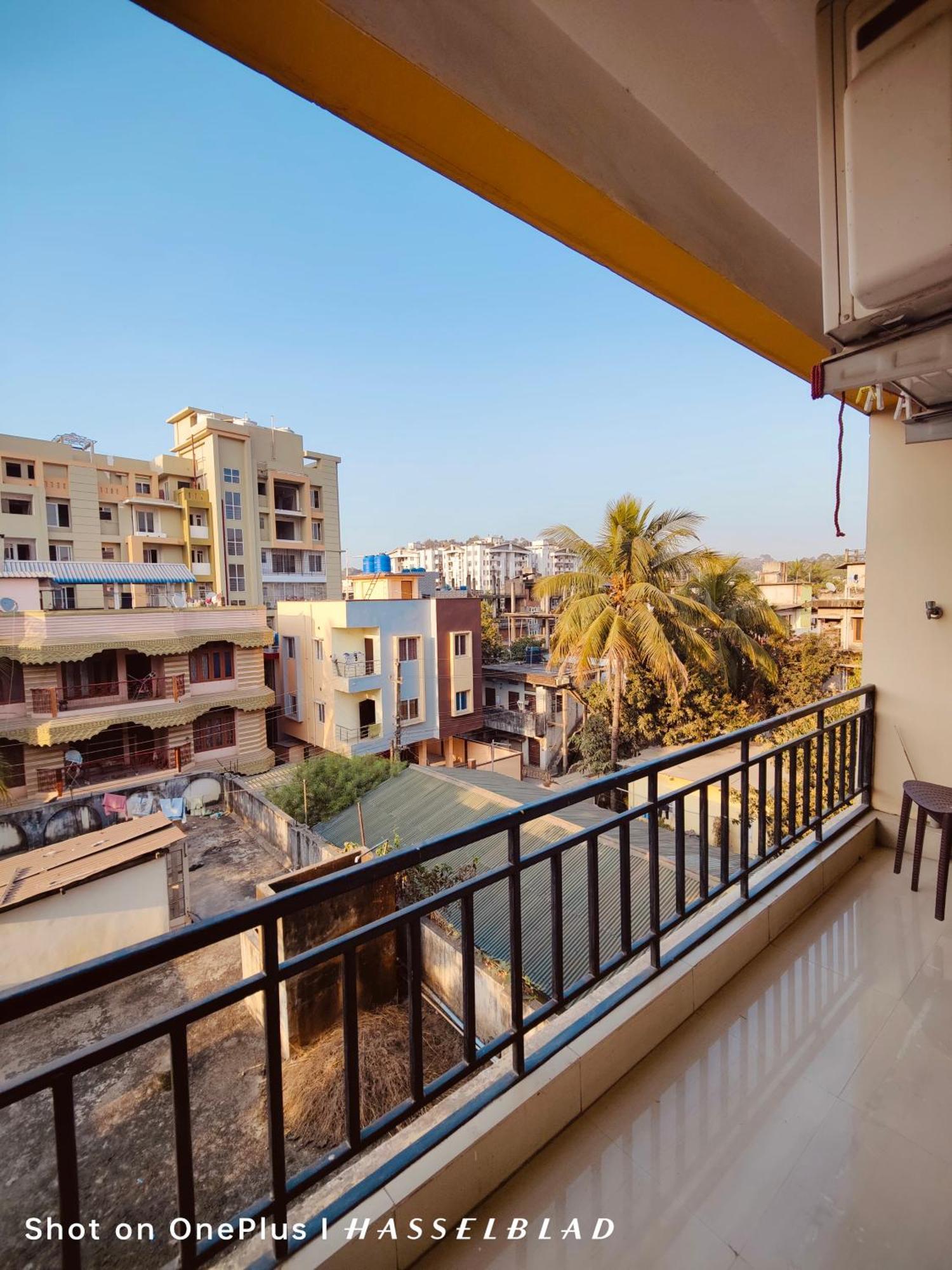 Dreams Abode Apartment Guwahati Luaran gambar